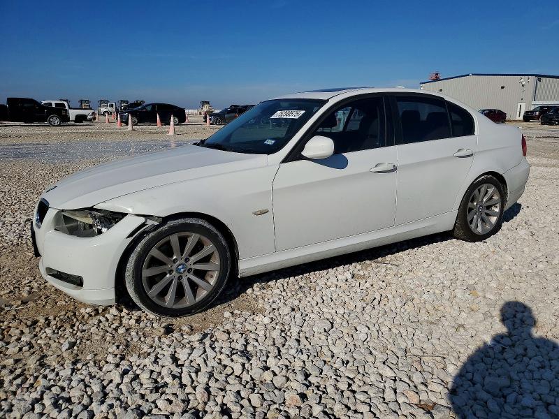 BMW 328 2011 with VIN WBAPH7G52BNM57686 - Photo from auction