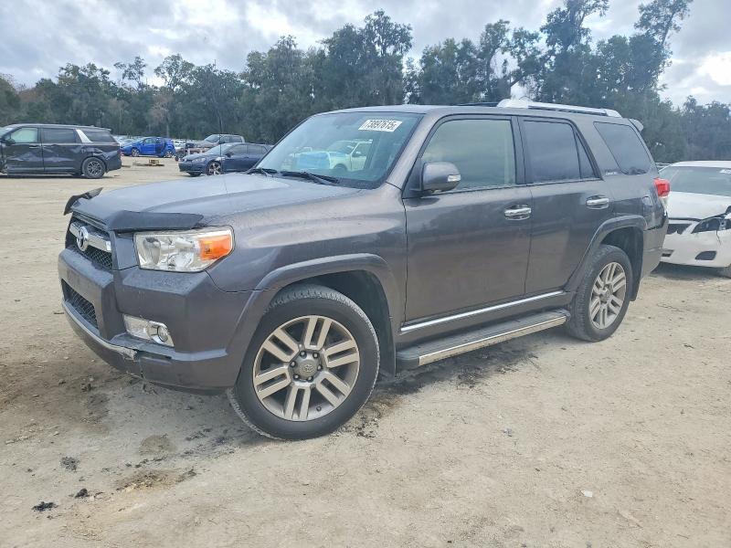 TOYOTA 4RUNNER SR 2013 مع رقم تعريف المركبة JTEBU5JR1D5129845 - صورة من المزاد