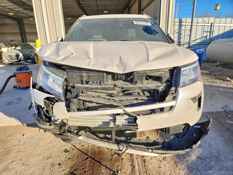Photo 5 from auction – 2018 FORD EXPLORER L with VIN 1FM5K8F82JGB89749