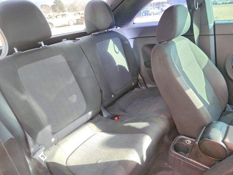 Photo 10 from auction – 2014 VOLKSWAGEN BEETLE with VIN 3VWF17ATXEM652859