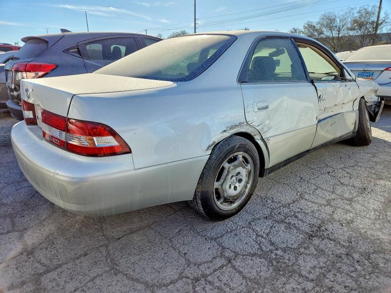 Фото 3 с аукциона – 2000 LEXUS ES 300 с VIN JT8BF28G5Y5076119