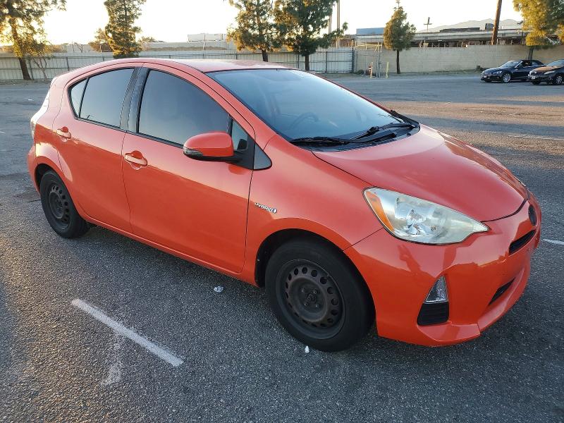 Photo 4 from auction – 2013 TOYOTA PRIUS C with VIN JTDKDTB33D1043821