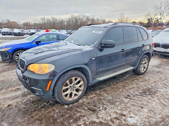 BMW X5 XDRIVE3 2011 with VIN 5UXZV4C57BL738501 - Photo from auction