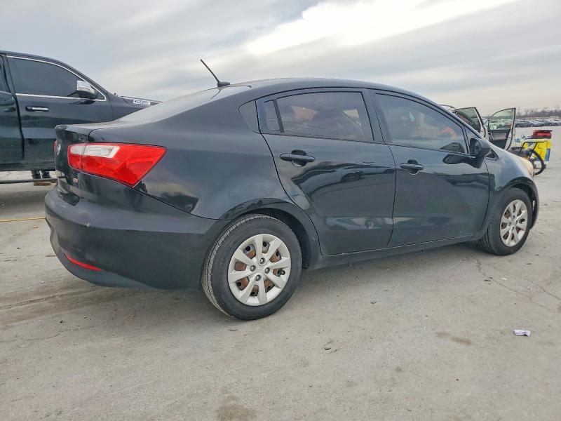Photo 3 from auction – 2016 KIA RIO with VIN KNADM4A31G6540239