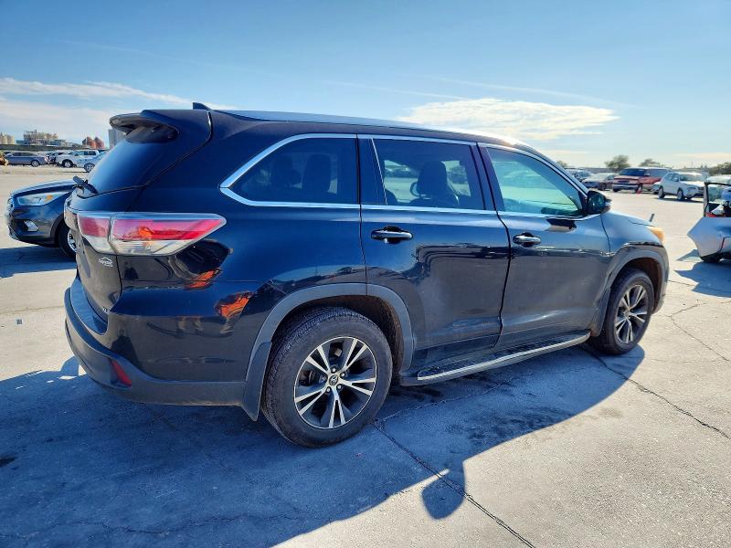 Photo 3 from auction – 2016 TOYOTA HIGHLANDER with VIN 5TDKKRFH9GS150295