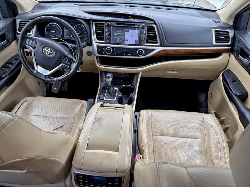 Photo 8 from auction – 2017 TOYOTA HIGHLANDER with VIN 5TDDGRFH9HS027429
