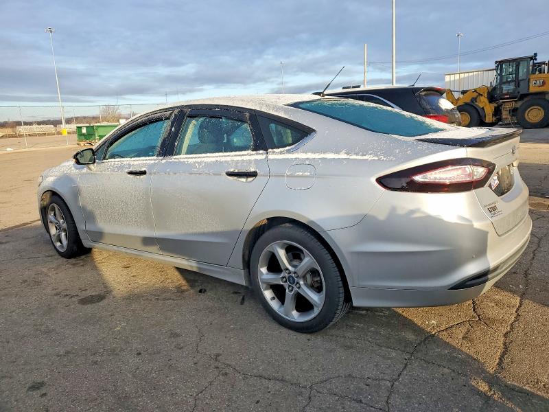 Photo 2 from auction – 2016 FORD FUSION SE with VIN 3FA6P0H71GR339390