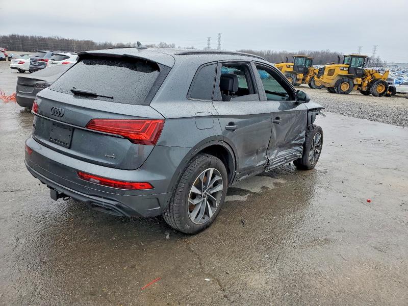 Photo 3 from auction – 2024 AUDI Q5 PREMIUM with VIN WA1GAAFY0R2103879
