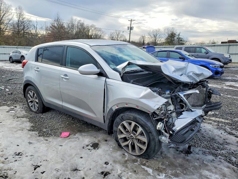 Photo 4 from auction – 2016 KIA SPORTAGE L with VIN KNDPBCAC4G7855577