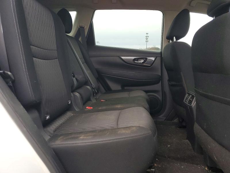 Photo 11 from auction – 2017 NISSAN ROGUE S with VIN KNMAT2MV2HP503304