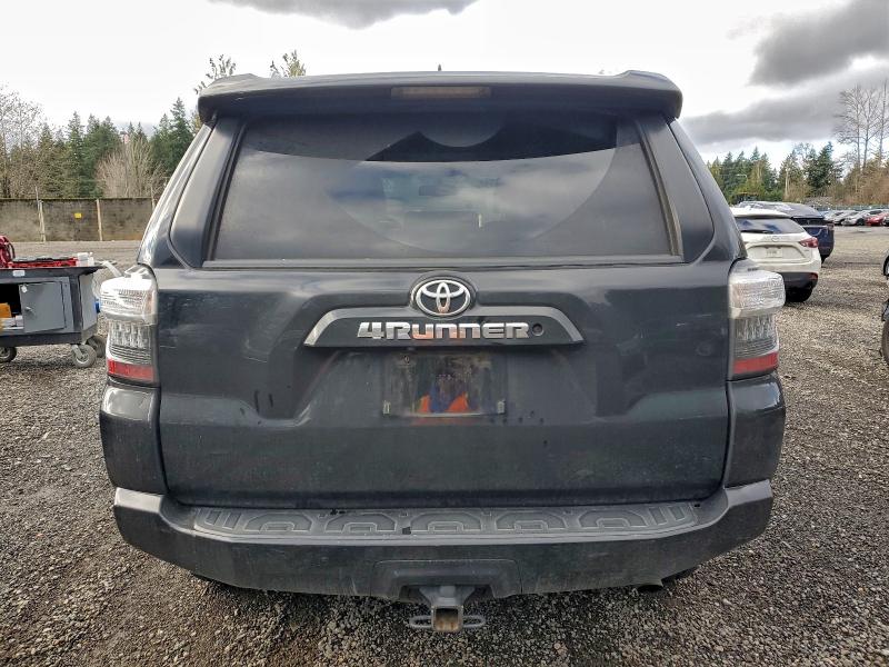 Photo 6 from auction – 2014 TOYOTA 4RUNNER SR with VIN JTEBU5JR9E5191429