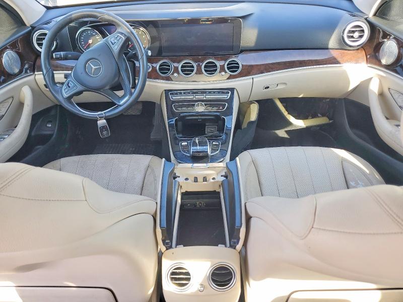 Photo 8 from auction – 2017 MERCEDES-BENZ E 300 4MAT with VIN WDDZF4KB6HA191849