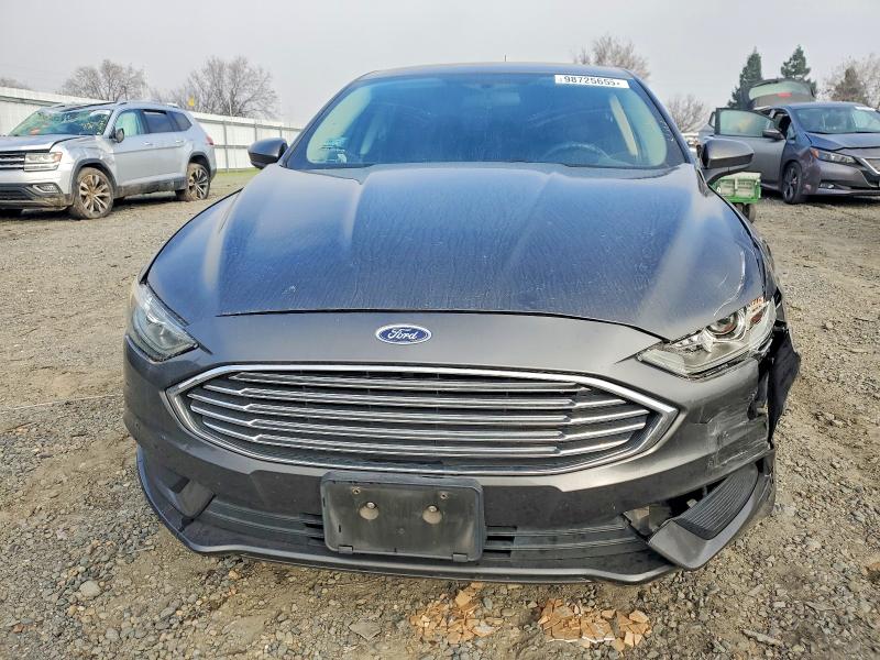 Photo 5 from auction – 2017 FORD FUSION SE with VIN 3FA6P0HD2HR277375