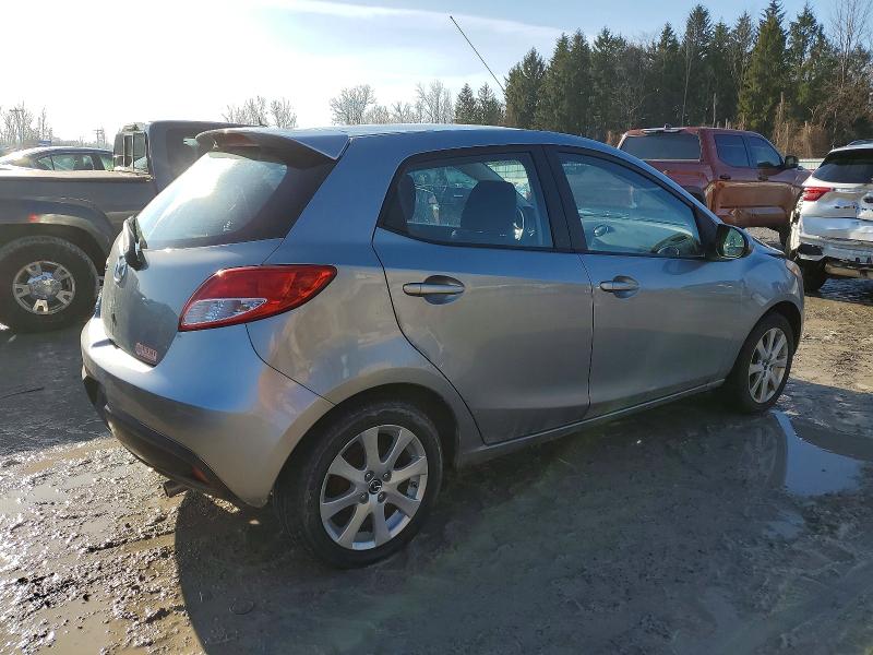 Photo 3 from auction – 2014 MAZDA MAZDA2 with VIN JM1DE1LZ9E0171176
