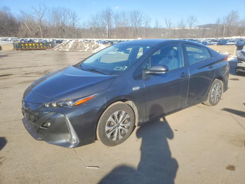 TOYOTA PRIUS PRIM 2021 with VIN JTDKAMFP3M3187465 - Photo from auction