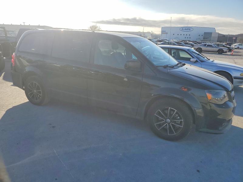 Photo 4 from auction – 2015 DODGE GRAND CARAVAN with VIN 2C4RDGCG4FR751033