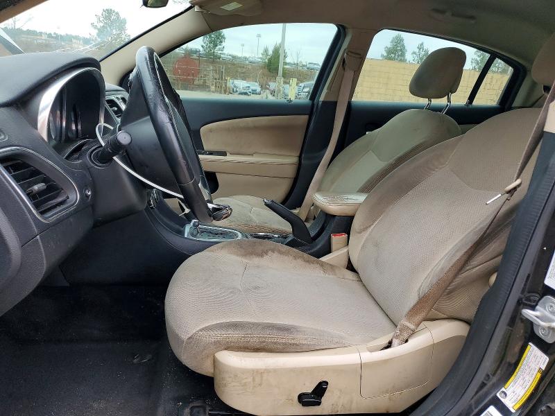 Photo 7 from auction – 2012 CHRYSLER 200 TOURIN with VIN 1C3CCBBB7CN302816