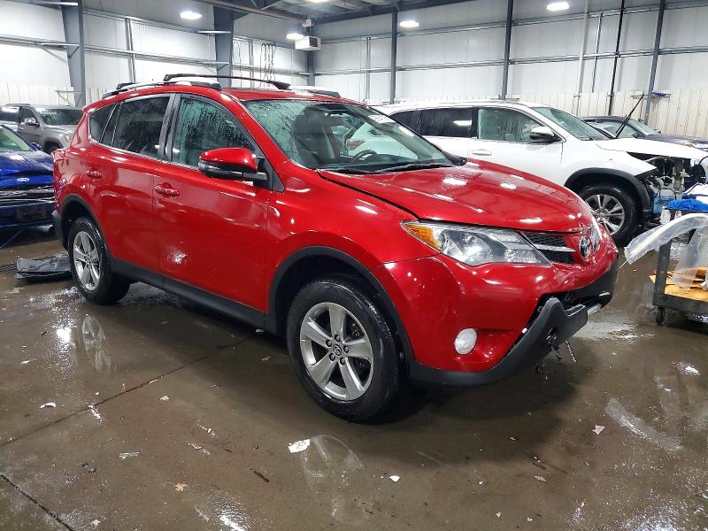 Foto 4 de la subasta – 2015 TOYOTA RAV4 con VIN 2T3RFREV0FW306165