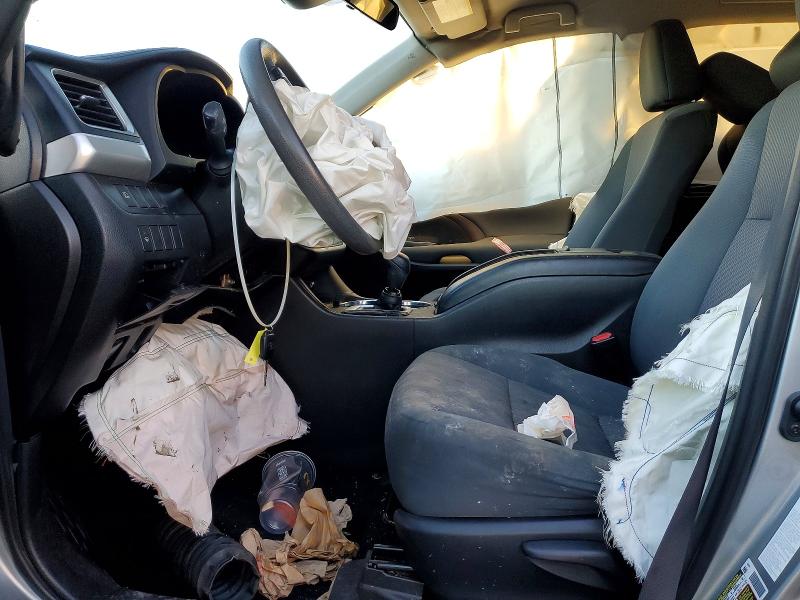 Photo 7 from auction – 2018 TOYOTA HIGHLANDER with VIN 5TDBZRFH2JS822202