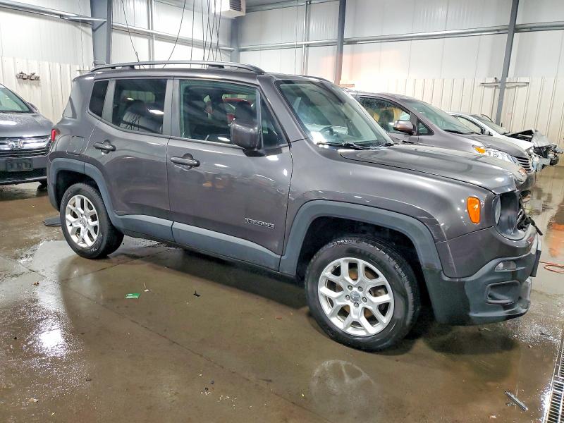 Photo 4 from auction – 2018 JEEP RENEGADE with VIN ZACCJBBBXJPJ20188