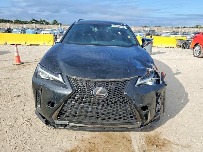 Photo 5 from auction – 2019 LEXUS UX 200 with VIN JTHY3JBH1K2018693