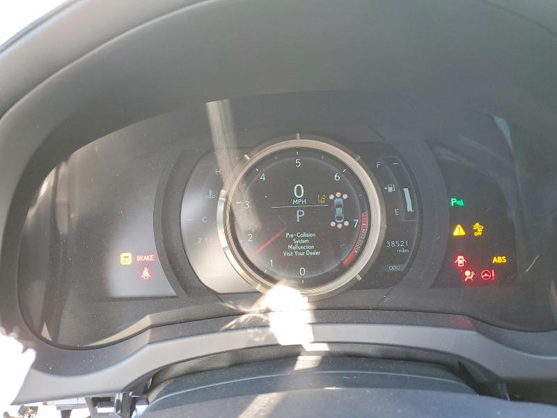Photo 9 from auction – 2018 LEXUS IS with VIN JTHBZ1D29J5033534