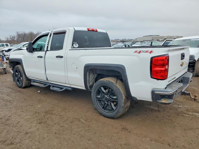 Photo 2 from auction – 2015 CHEVROLET SILVERADO with VIN 1GCVKPEC2FZ329427