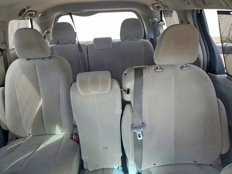 Photo 10 from auction – 2011 TOYOTA SIENNA LE with VIN 5TDKK3DC1BS124772