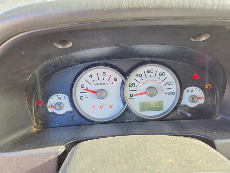 Photo 9 from auction – 2006 FORD ESCAPE XLT with VIN 1FMYU03166KA75886