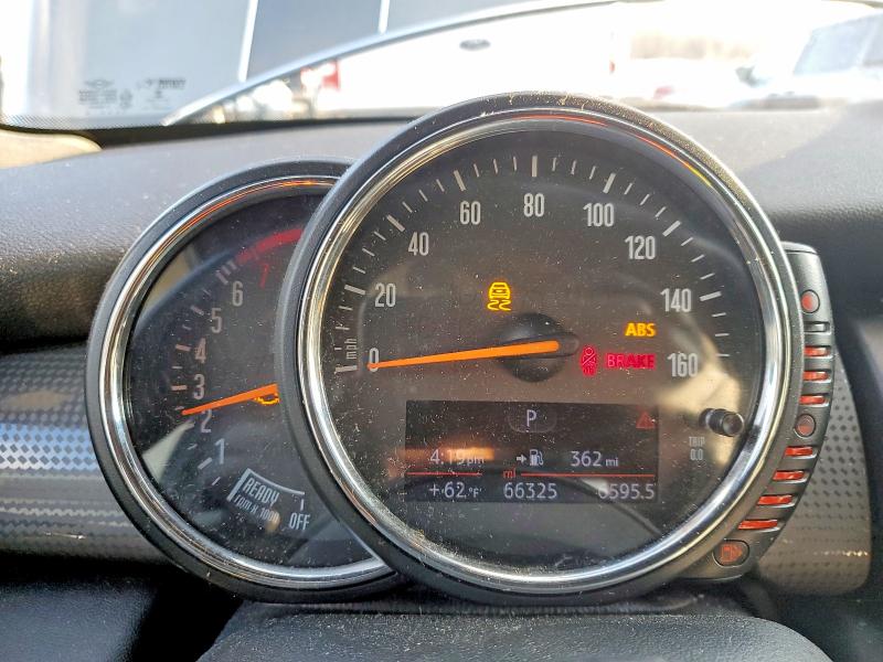 Photo 9 from auction – 2016 MINI COOPER with VIN WMWXP5C51G2D13135