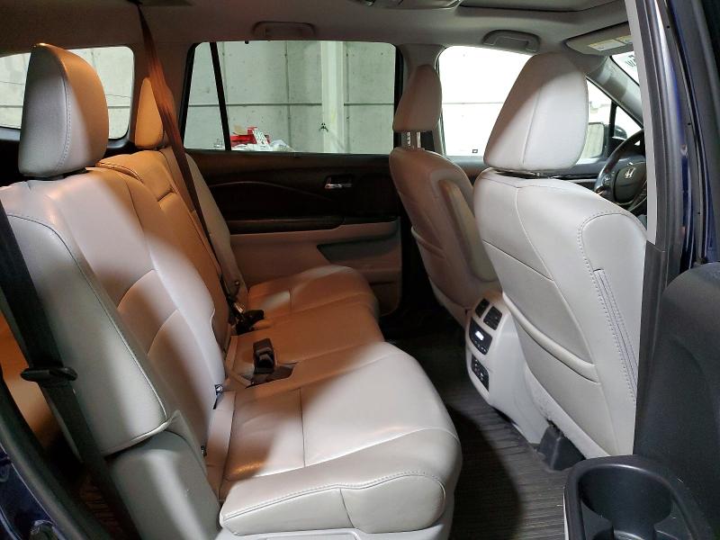 Photo 11 from auction – 2017 HONDA PILOT TOUR with VIN 5FNYF6H99HB022745