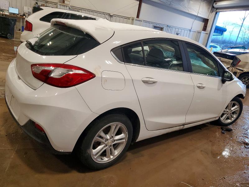 Photo 3 from auction – 2018 CHEVROLET CRUZE LT with VIN 3G1BE6SM5JS565845