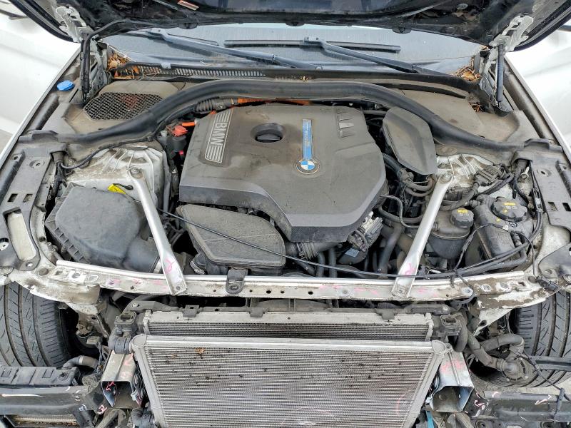 Photo 11 from auction – 2018 BMW 530E with VIN WBAJA9C57JB252019