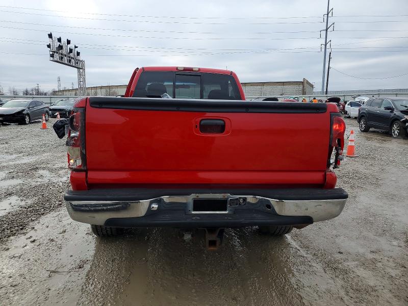 Photo 6 from auction – 2000 CHEVROLET SILVERADO with VIN 1GCEK14T9YE111185