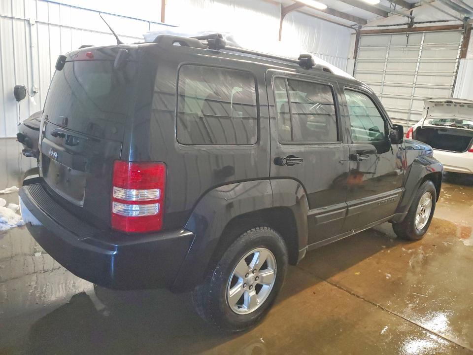 Photo 3 from auction – 2012 JEEP LIBERTY with VIN 1C4PJMAKXCW122496
