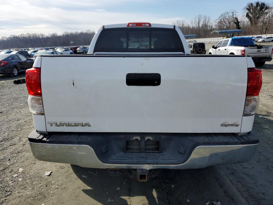 Photo 6 from auction – 2012 TOYOTA TUNDRA with VIN 5TFUY5F11CX228902