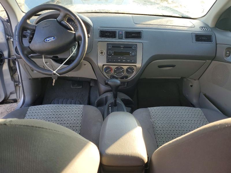 Photo 8 from auction – 2005 FORD FOCUS with VIN 1FAHP34N25W282254