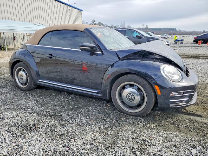 Photo 4 from auction – 2018 VOLKSWAGEN BEETLE S with VIN 3VW5DAAT8JM505370