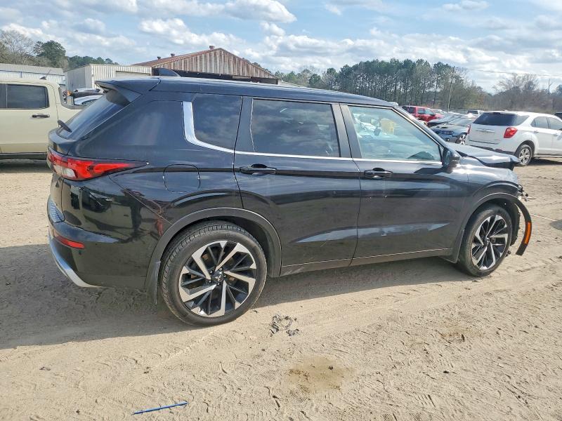 Photo 3 from auction – 2023 MITSUBISHI OUTLANDER with VIN JA4J3UA83PZ050883