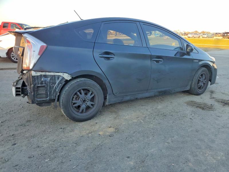 Photo 3 from auction – 2015 TOYOTA PRIUS with VIN JTDKN3DU5F0433265