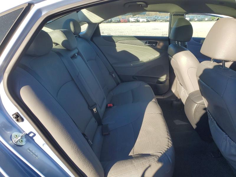 Photo 10 from auction – 2015 HYUNDAI SONATA HYB with VIN KMHEC4A42FA132987