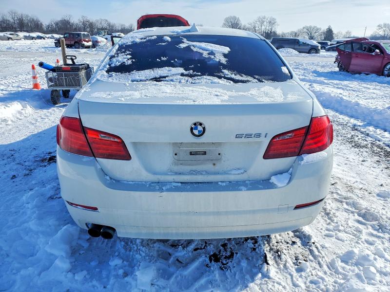 Photo 6 from auction – 2013 BMW 528 I with VIN WBAXG5C57DDY32977