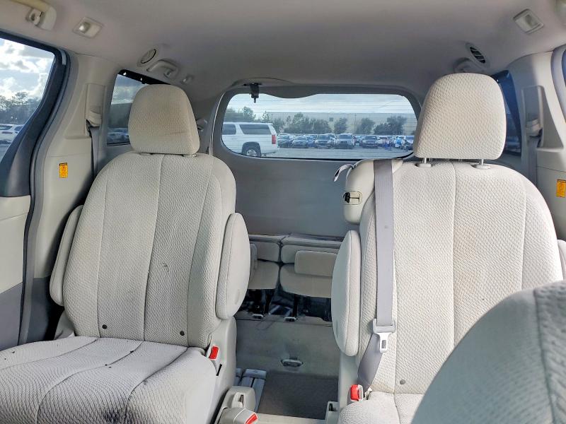 Photo 10 from auction – 2011 TOYOTA SIENNA LE with VIN 5TDKK3DC7BS118944