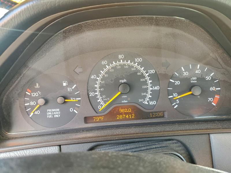 Photo 9 from auction – 1997 MERCEDES-BENZ E320 with VIN WDBJF55F2VA349402
