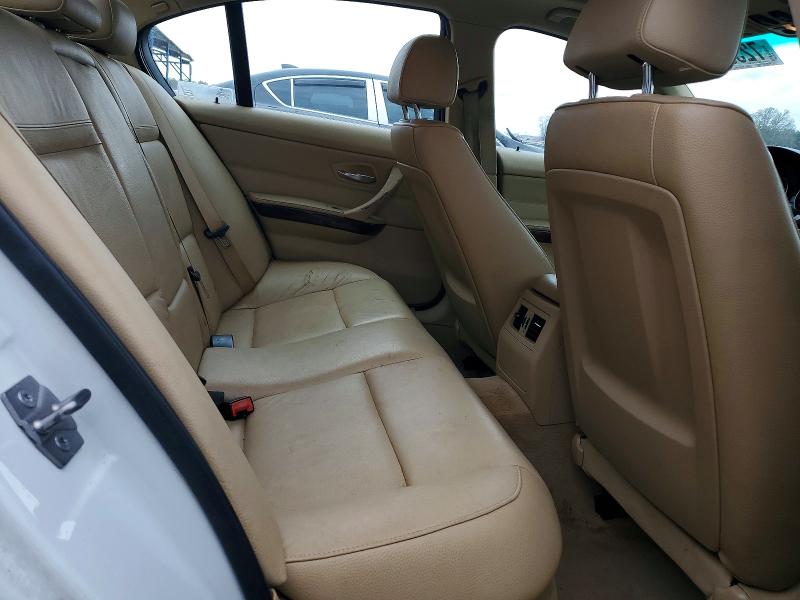 Photo 10 from auction – 2011 BMW 328 I with VIN WBAPH7C53BE680308