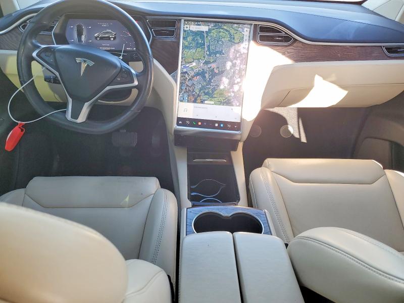Photo 8 from auction – 2017 TESLA MODEL X with VIN 5YJXCBE26HF060244