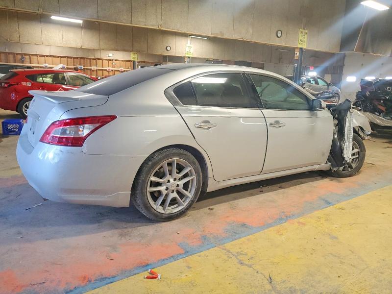 Photo 3 from auction – 2010 NISSAN MAXIMA with VIN 1N4AA5AP7AC851437