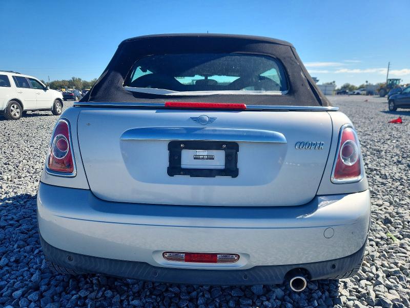 Photo 6 from auction – 2011 MINI COOPER with VIN WMWZN3C50BT132837