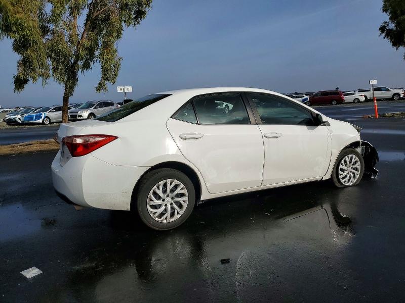 Photo 3 from auction – 2017 TOYOTA COROLLA with VIN 5YFBURHE4HP620787