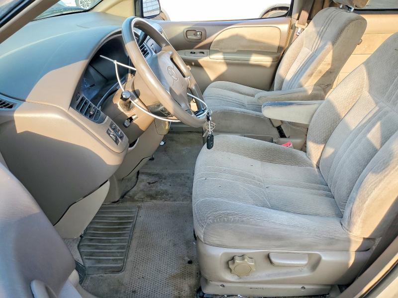 Photo 7 from auction – 2002 TOYOTA SIENNA CE with VIN 4T3ZF19C32U488383